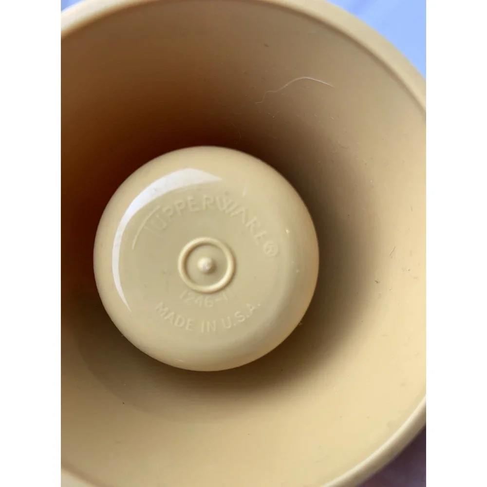 Tupperware Oil Vinegar Cruet Vintage Harvest Gold